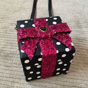 Betsey Johnson Gift box Crossbody